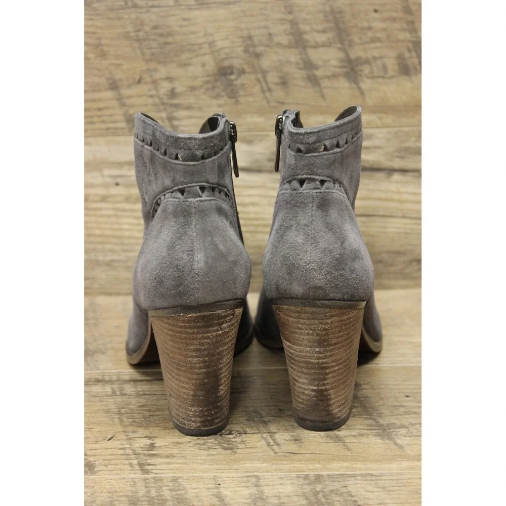 Vince Camuto Fritan Women's 7M Gray Suede Ankle Boots Stack Heel Casual Mod‎